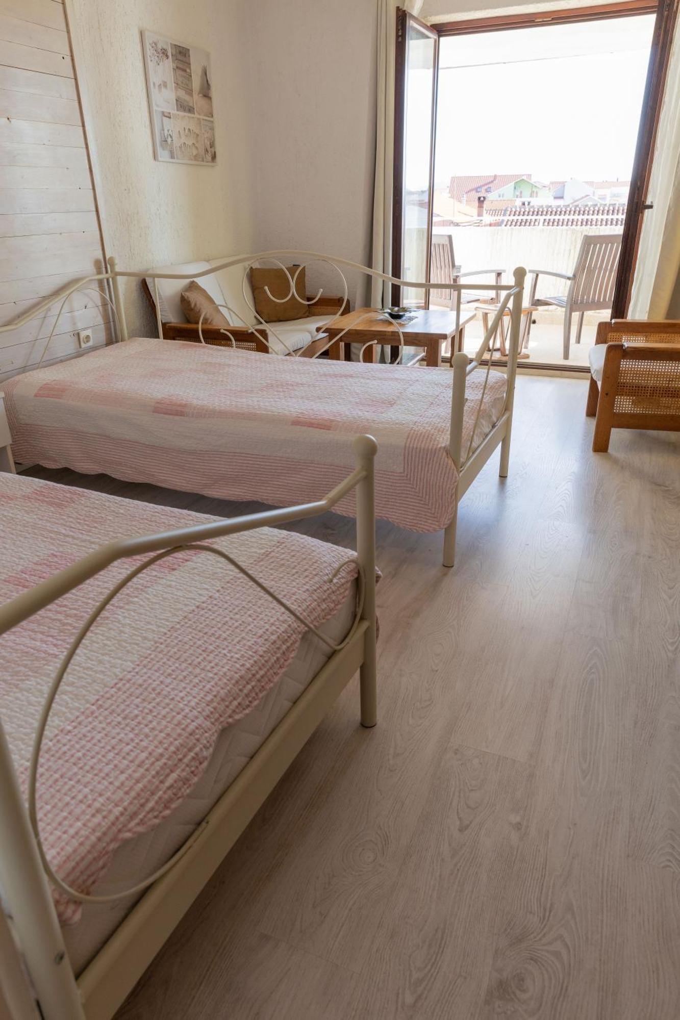 Apartmani Trlaja Vodice Kültér fotó